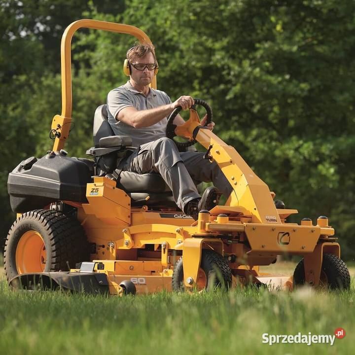 Cub Cadet Zero Turn PRO Z5 152 traktor kosiarka Tuchom