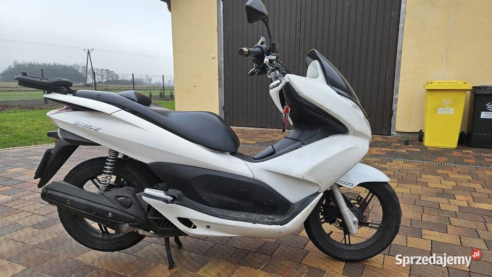Honda PCX 0913 kokpit osłona kolan 81131KWN7100 Łódź