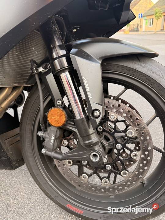 Honda CBR650R eclutch 2025r niski przebieg Ostrowite