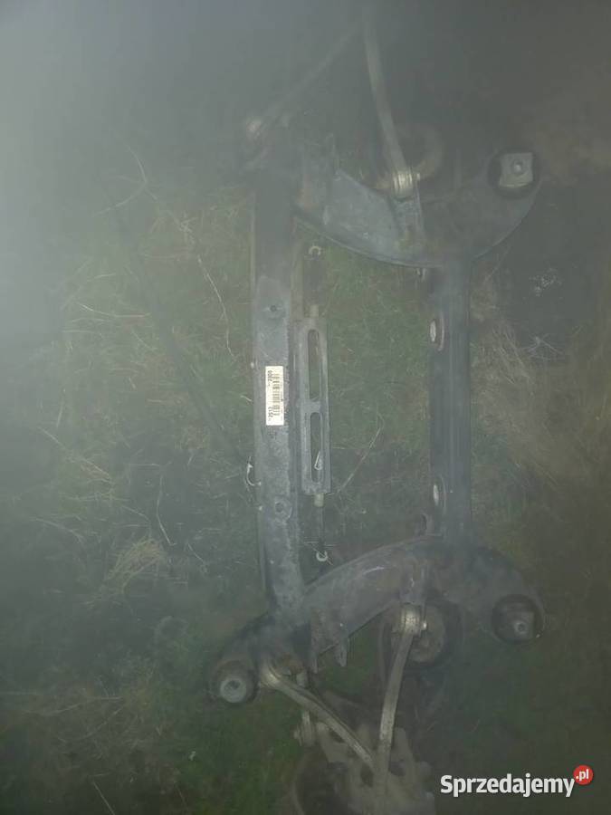 Sprzedam belkę tylną zawieszenia do Mercedes Boronów