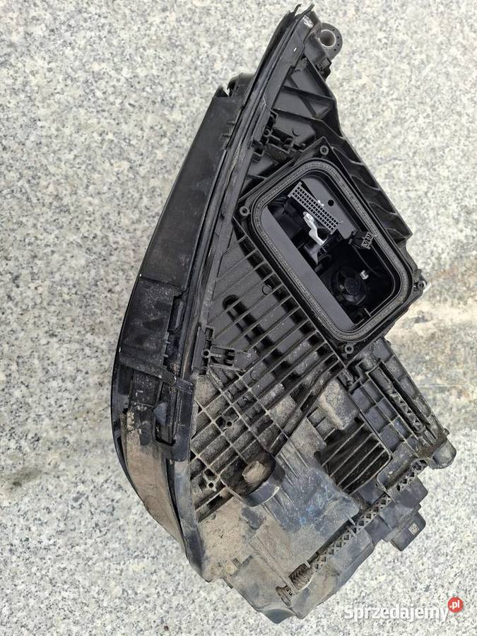 Reflektor lampa prawa Mercedes GLE V167 2024r Strzegom