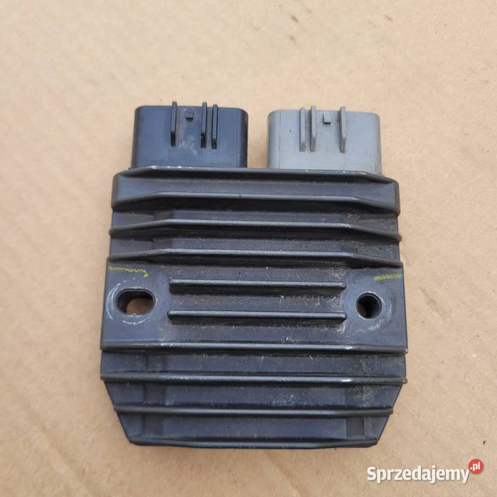 Yamaha R1 RN 09 0203 REGULATOR NAPIĘCIA Regulatory napięcia Nowy Tomyśl sprzedam