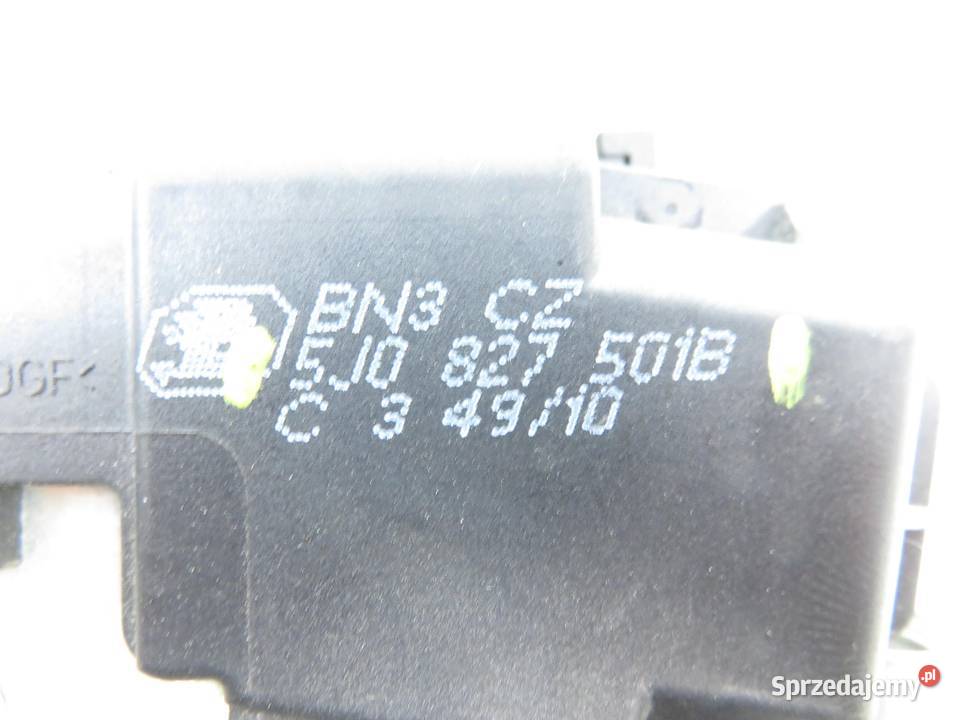 ZAMEK KLAPY SKODA FABIA II 5J0827501B małopolskie