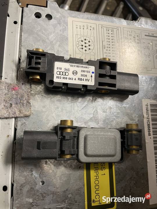 Czujnik sensor uderzenia AIRBAG Audi a4 b6 łódzkie Radomsko