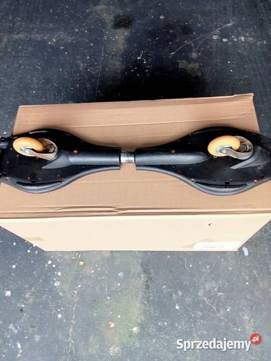 Sprzedam rolki HY SKATE i deskorolkę waveboard Skating śląskie Bąków