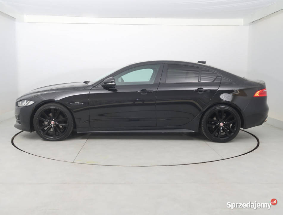 Jaguar XE 20d światła przeciwmgielne dolnośląskie Bielany Wrocławskie