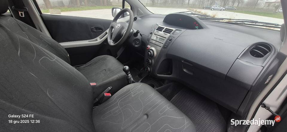 Toyota Yaris 2 13 LPG 5 drzwi Klima Hak Niski nieuszkodzony Yaris Nasielsk sprzedam