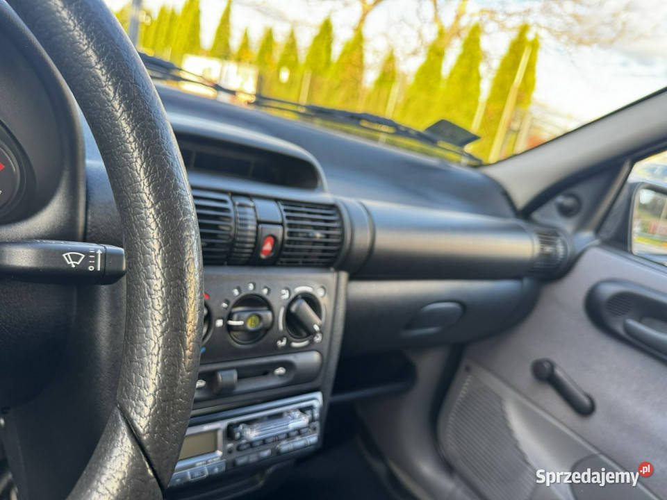 Opel Corsa prawdziwy klasyk samochód 1 973cm3 Gdów sprzedam