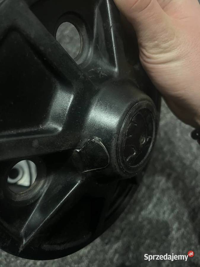 Skoda 105 120 Kołpakidekielki do felg Kołpaki