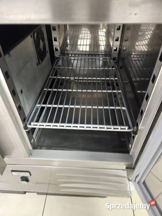 Stół chłodniczy dwudrzwiowy Dora Metal DM9404400