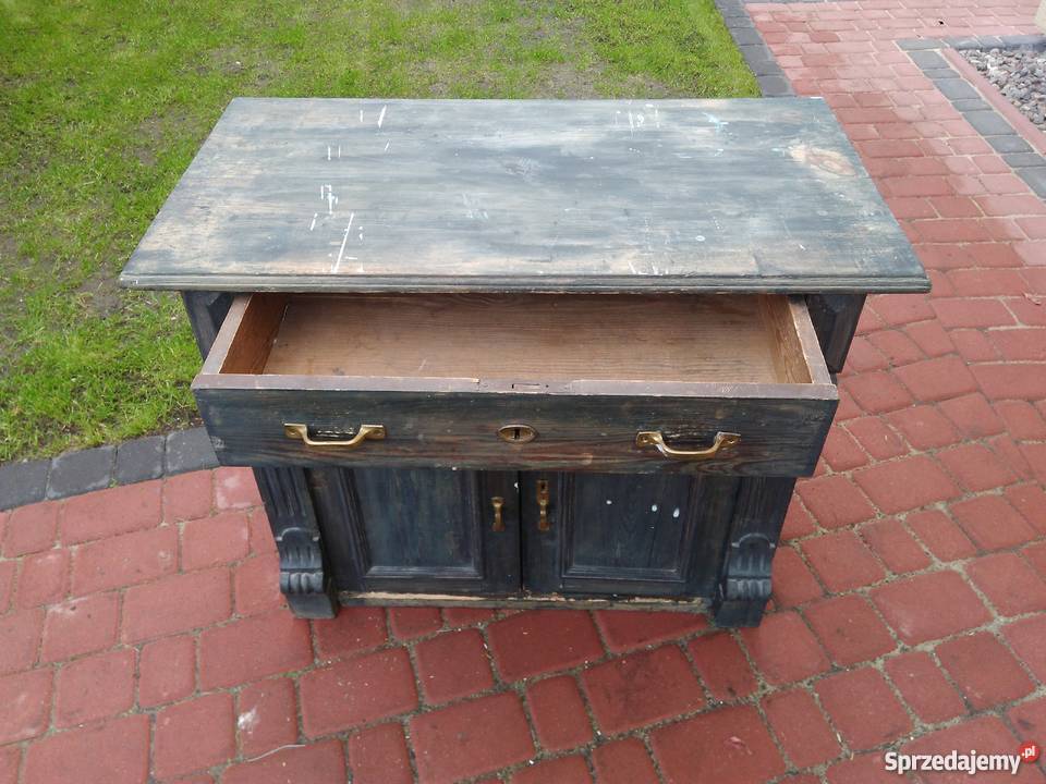 Komoda w starym stylu Police