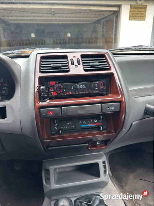 Nissan Terrano II 24 benzyna manualna Kołobrzeg sprzedam