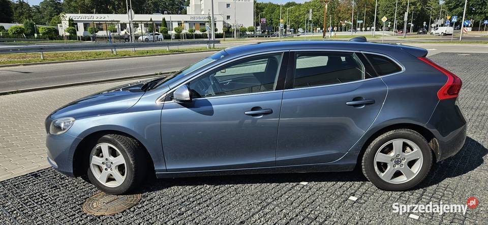 Volvo v40 Kinetic 16 Manual Serwisowany Super 1600cm3 wielkopolskie Biskupice