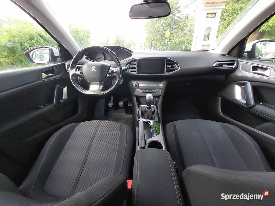 Peugeot 308 16 THP Allure światła do jazdy dziennej