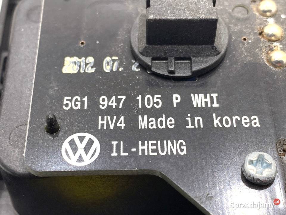 LAMPA SUFITOWA VW GOLF VII 5G1947105P Hatchback osobowe Pozostałe sprzedam