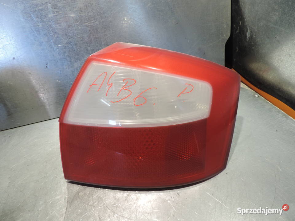 LAMPA PRAWY TYŁ AUDI A4 B6 SEDAN