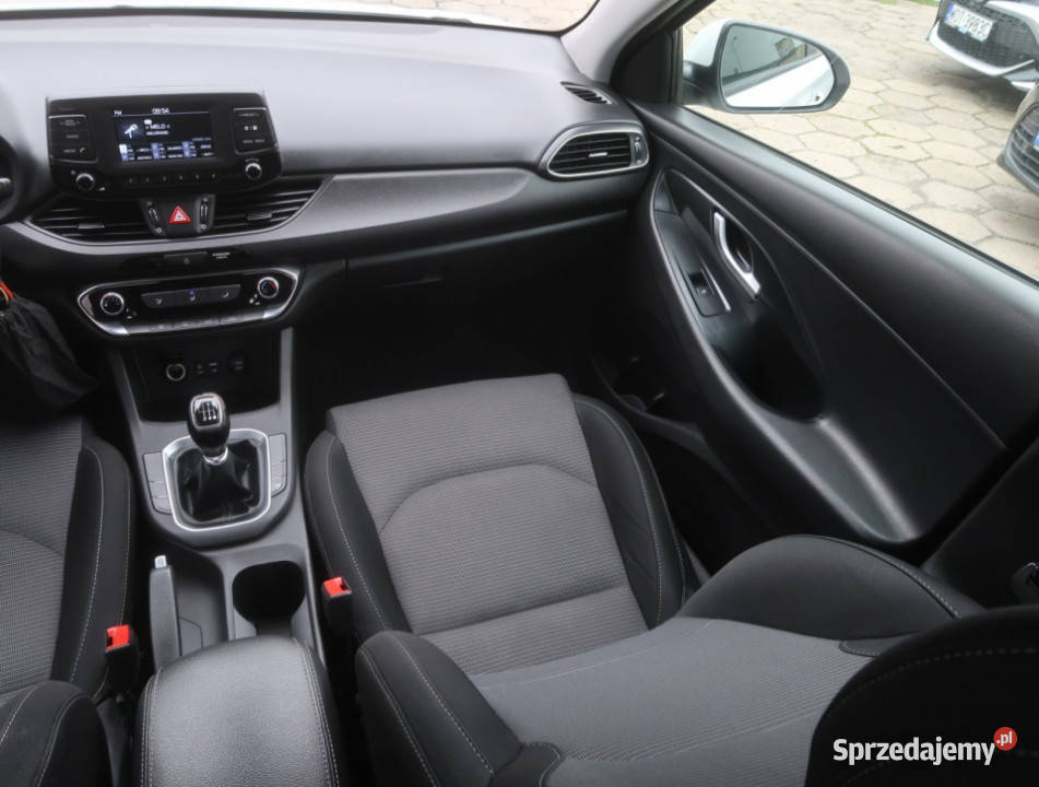 Hyundai i30 16 CRDi sprzedam