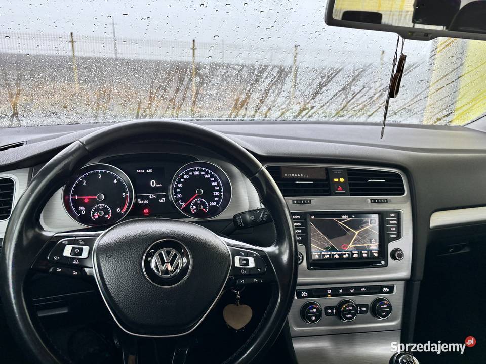 na sprzedaż posiadam Golfa 7 16 toi 2015r Golf Motoryzacja Leszno