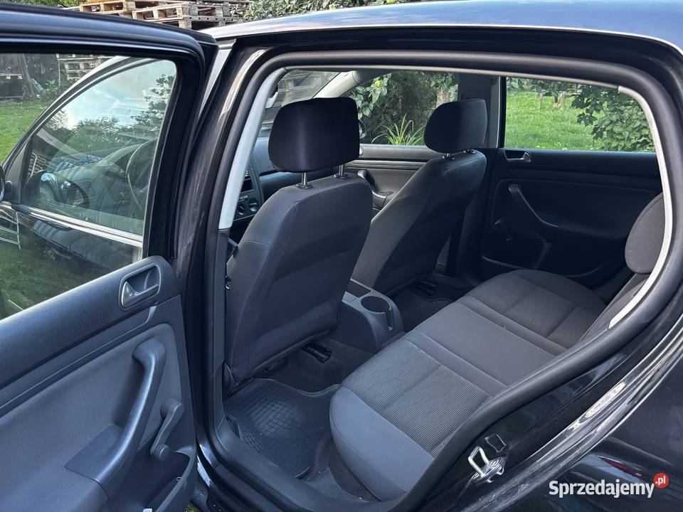 Volkswagen Golf V 19 TDI 90 niski przebieg Jędrzejów
