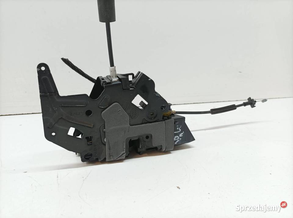 ZAMEK DRZWI PRAWY PRZÓD DK62203A28GF Land Rover