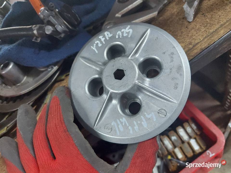 Yamaha YZF 125 sprzęgło kosz sprzęgłowy docisk