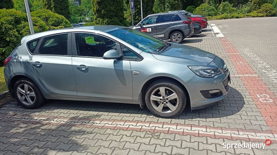 Opel astra J 2015 14B 140 z polskiego salonu autoalarm Bodzechów