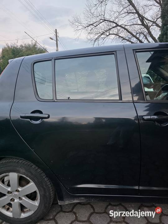 Suzuki Swift 13 LPG Benzyna bezkluczykowy elektryczne szyby