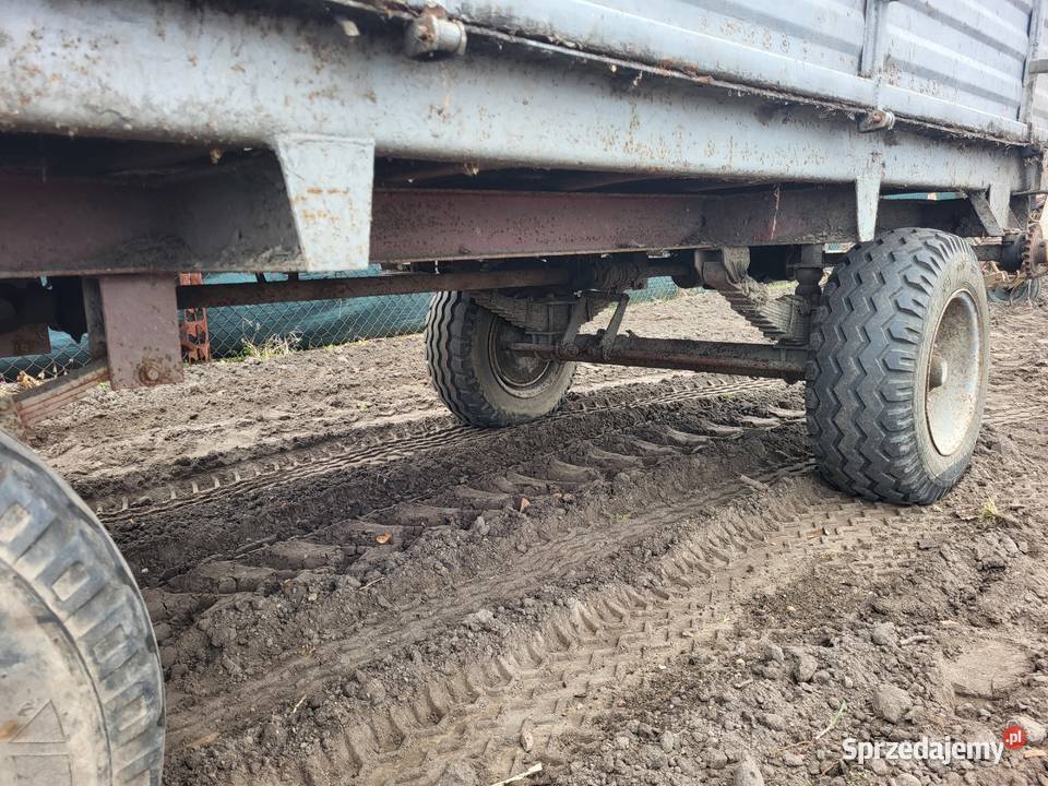 Rozrzutnik obornika dwuosiowy