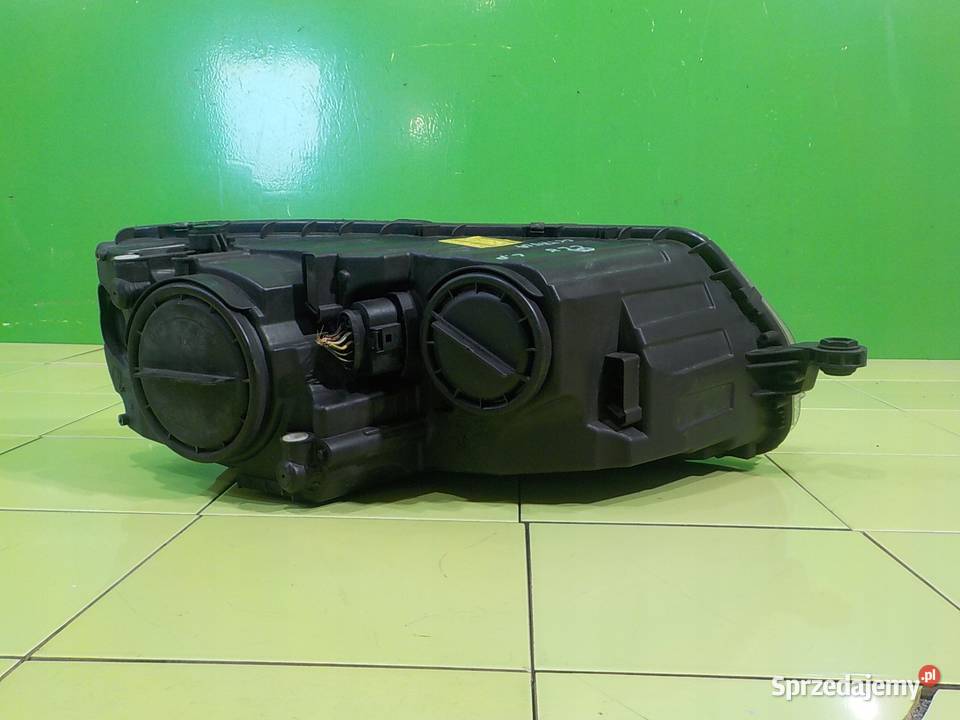 SKODA OCTAVIA III 5E 16 TDI 16r KOMBI 5D lampa Lampy przednie