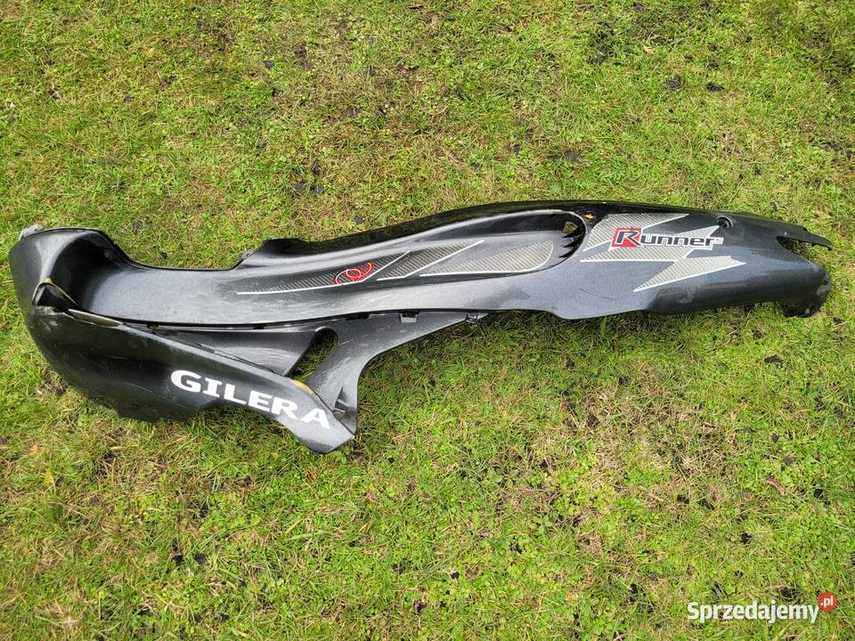 GILERA RUNNER bok boczek plug podloga owiewka Piła