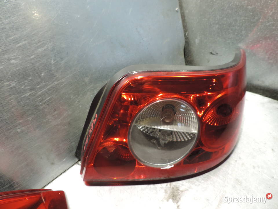 LAMPA PRAWY TYŁ RENAULT MEGANE II CC CABRIO Lampy tylne Nowy Sącz sprzedam