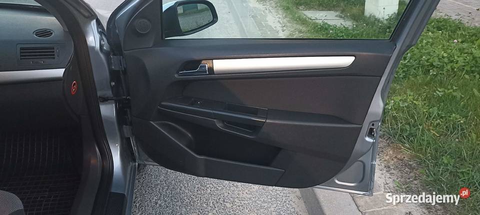 2009 Opel Astra III H lift 14 90 nowy rozrząd Motoryzacja warmińsko-mazurskie Lubawa sprzedam