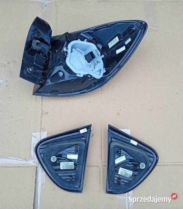 Renault Captur I lampy tylne Lampy tylne Przeźmierowo sprzedam