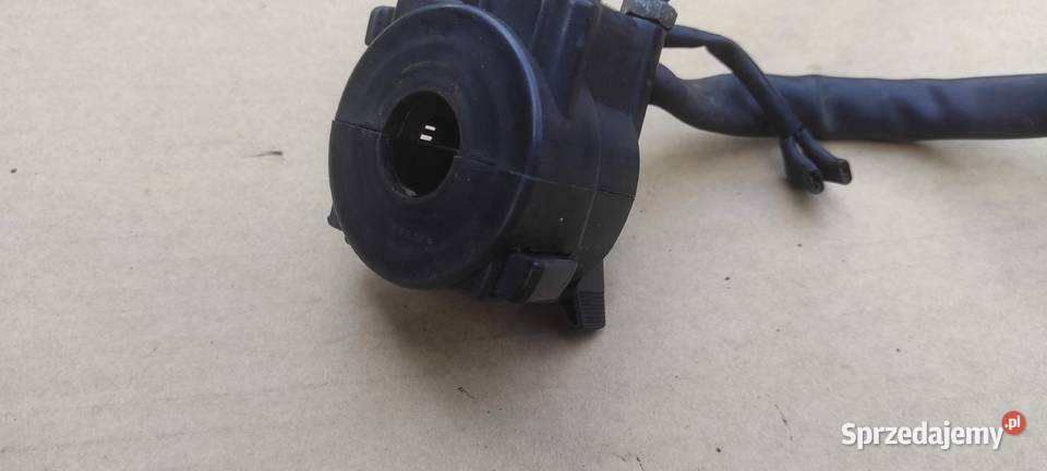 Honda Rebel 125 przełącznik prawy