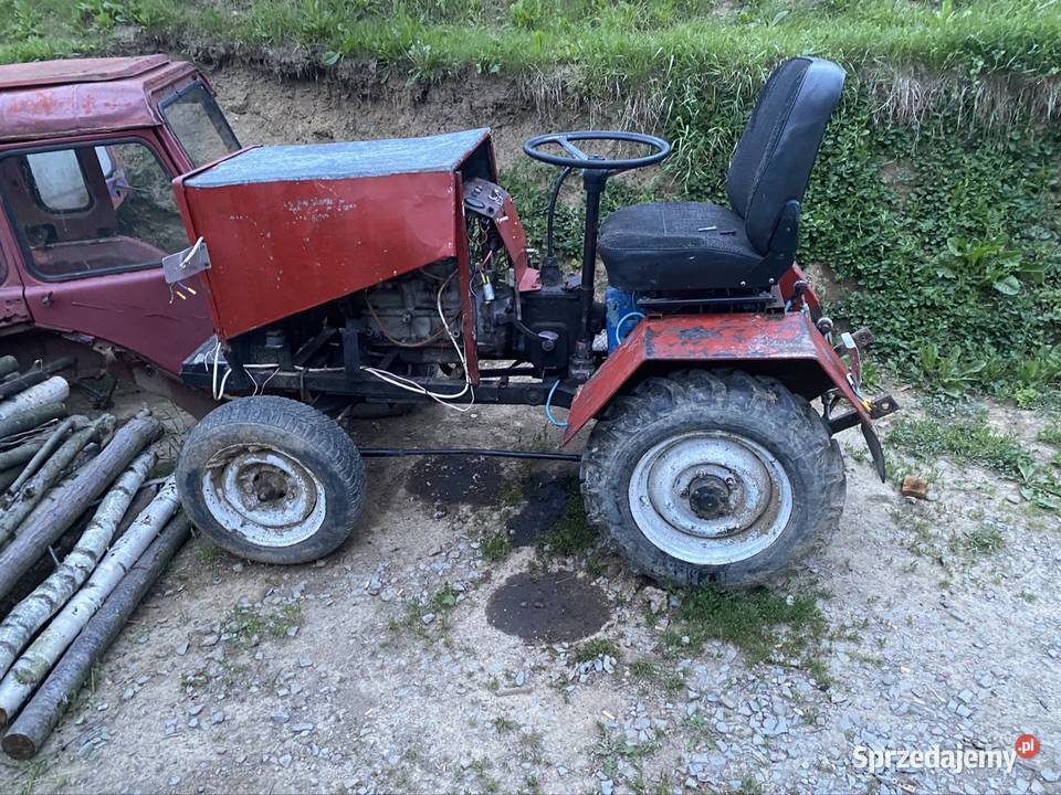 Sprzedam traktorek z silnikiem skody 105 sprzedam