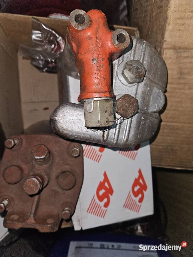 Głowica silnika T25 władymirec zawory części t25 Kłopoty-Stanisławy