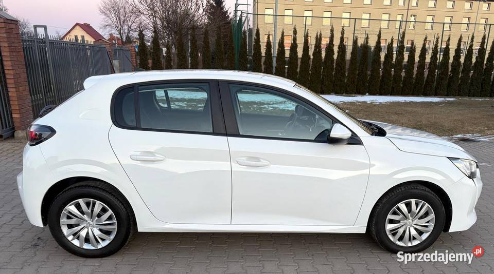 Peugeot 208 2021 r niski przebieg
