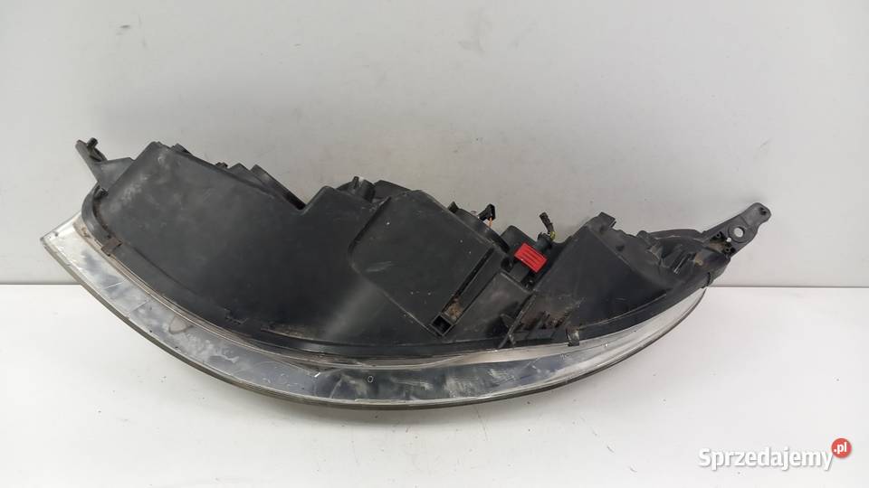PEUGEOT 407 LIFT LAMPA PRZÓD PRAWA Zbierkowo
