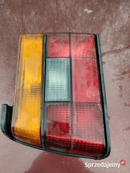 Lampa lewa tył Jetta A2 Moszczenica