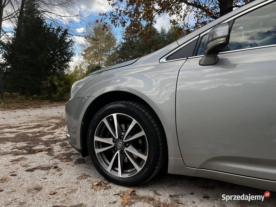 Toyota Avensis 18 b 147 BezwypadkowaSalon Polska