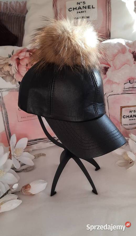 czapka czarna damska z daszkiem pompon jenot Dla kobiet Warszawa