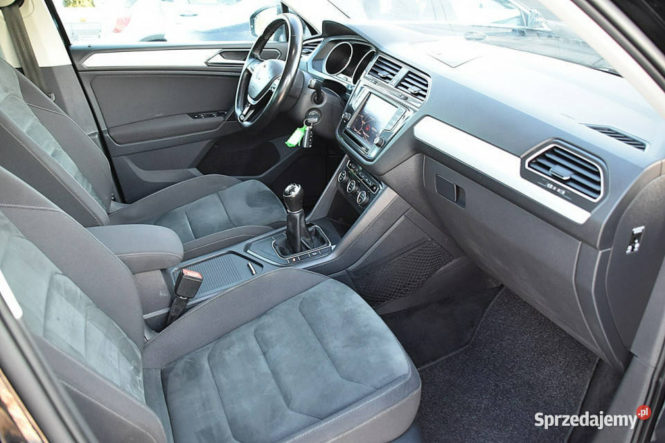 Volkswagen Tiguan 14TSI Navi Alu Panorama światła do jazdy dziennej Nowe Kucice