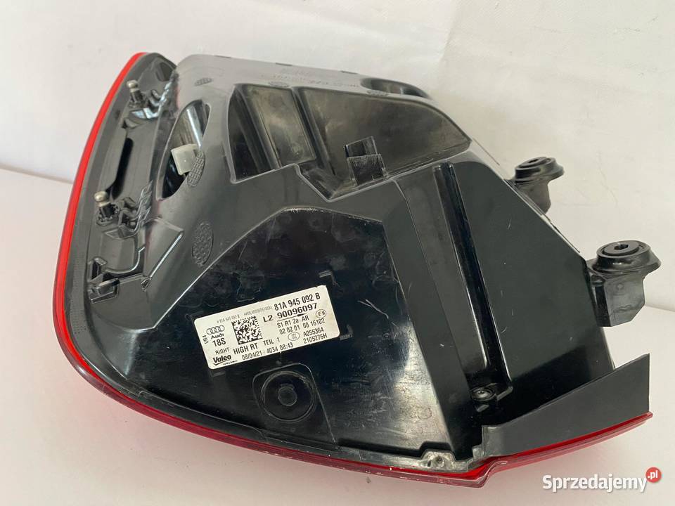 AUDI Q2 81A LAMPA TYLNA PRAWA TYŁ LED 81A945092B sprzedam