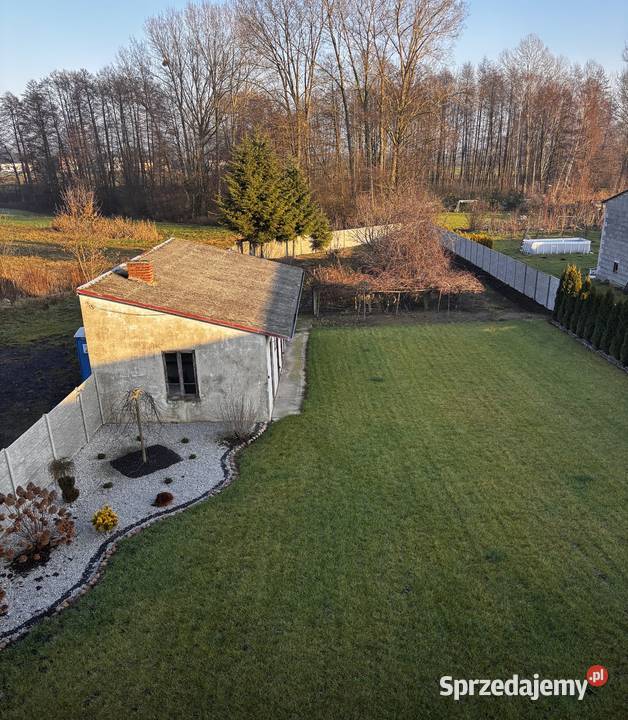 Duży dom z garażem 1500m2 Białynin