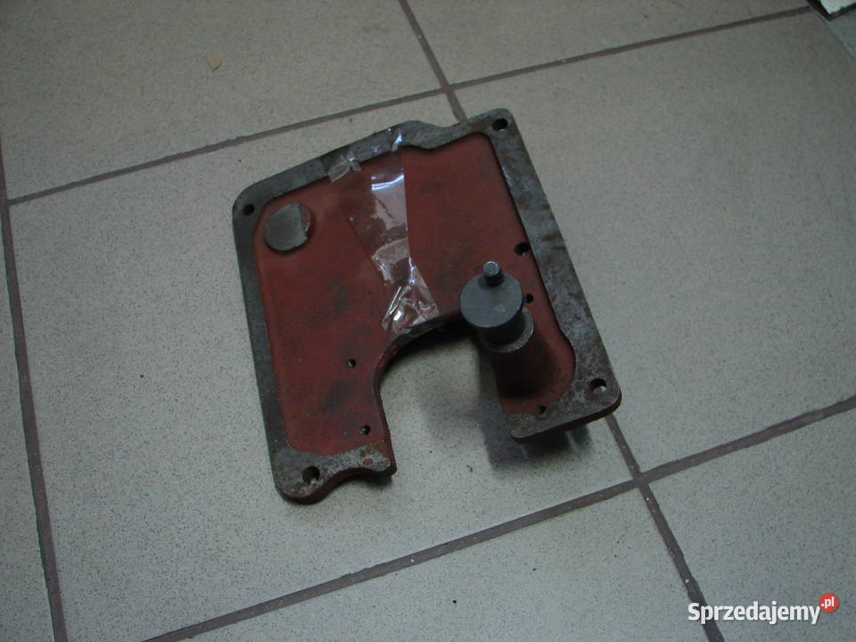 Pokrywa Lewa ursus 8010830 nieuszkodzony Brzeziny