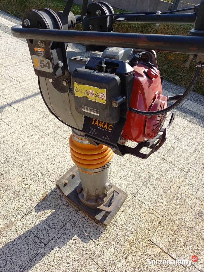 Skoczek zagęszczarka SAMAC S54 58 27kW sprawny