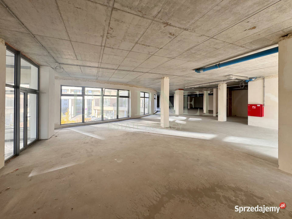 Inwestycyjny lokal z pozwoleniem na mieszkania Kraków