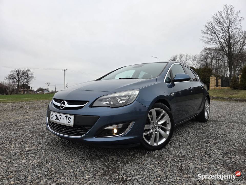 16 turbo18 grzana kierownicagrzane fotele czujnik zmierzchu Astra Poniatowa