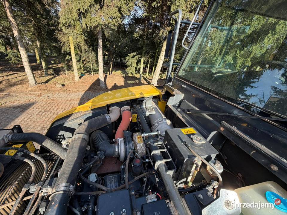 Wynajem wozidła Komatsu 30 ton HM300
