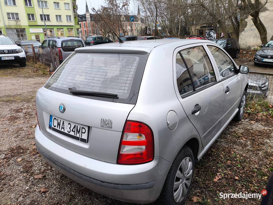 Skoda Fabia na dojazdy benzyna